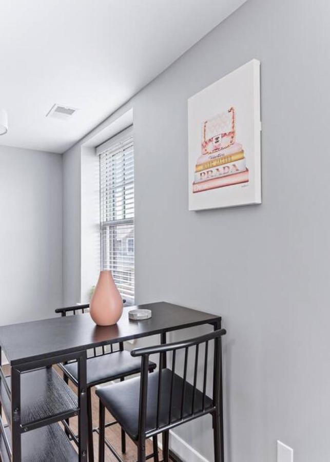 Your Cozy One Bedroom Midtown Detroit Exterior photo